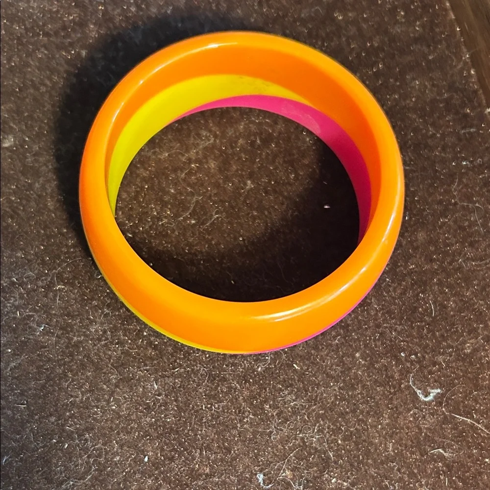 Vintage Yellow Orange Pink Plastic Resin Bangle Chunky Bracelet - Picture 2 of 2